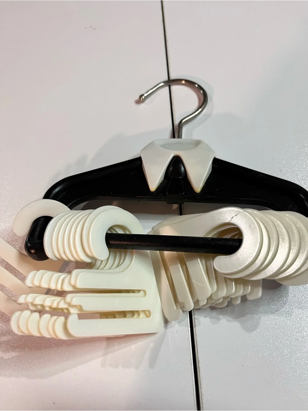 Vintage Mens 1970s Tie Hanger Holder Plastic Black & White